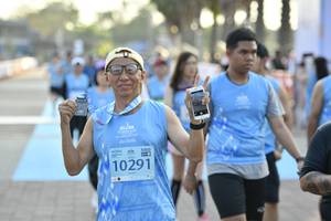 BIB: 45582, 440
                            <button type="button" onclick="openModal(10632905)" class="btn btn-primary btn-sm float-right btn-popup" data-toggle="modal" data-target=".modal-high-quality">
                        <i class="fas fa-shopping-cart"></i> Add to Cart
                    </button>
                                            <button type="button" onclick="isThisMe(10632905, true)" class="btn btn-success btn-sm float-right btn-popup btn-isme hidden" data-toggle="tooltip" data-placement="bottom" title="นี่คือรูปของคุณใช่ไหม คลิกที่นี่เพื่อเอาเข้าอัลบั้ม">
                        <i class="fas fa-plus"></i> Add to album
                    </button>
                    <button type="button" onclick="isThisMe(10632905, false)" class="btn btn-warning btn-sm float-right btn-popup btn-isnotme hidden">
                        <i class="fas fa-ban"></i> Remove from album
                    </button>